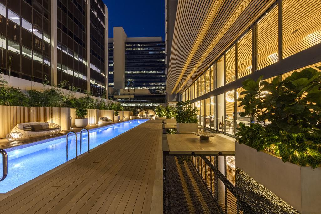 Skye Hotel Suites Parramatta Exterior photo The rooftop pool at the hotel